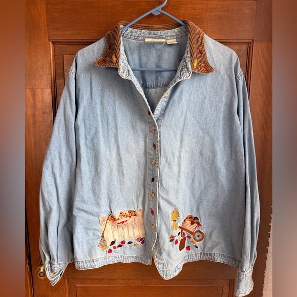 Vintage Tops - Vintage Women’s Bill Blass Denim Button Down